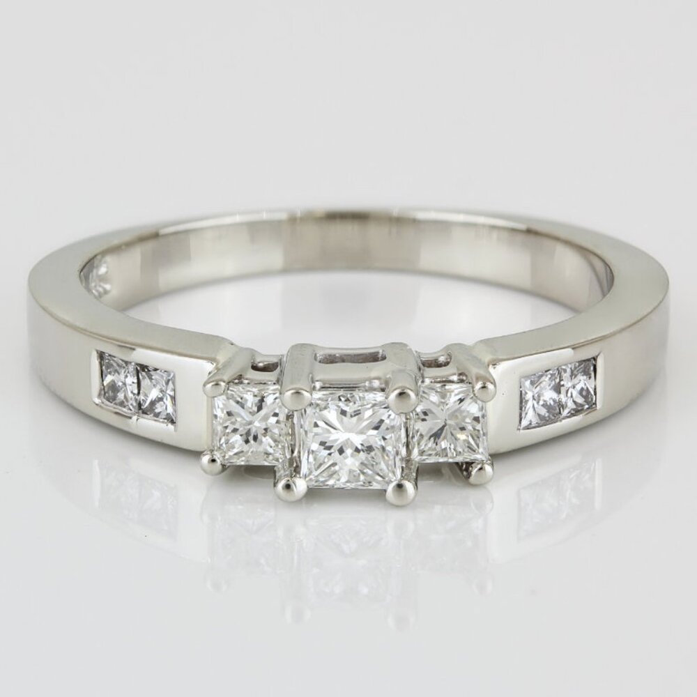 14KWG Princess Diamond Ring 7-Stone Wedding Anniversary Engagement Gift